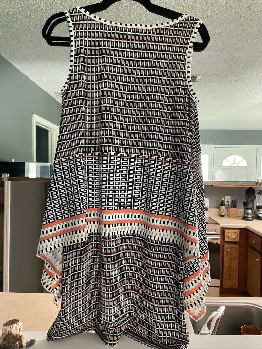 NWT Max Studio Black, White & Coral Geometric Sleeveless Shift Dress